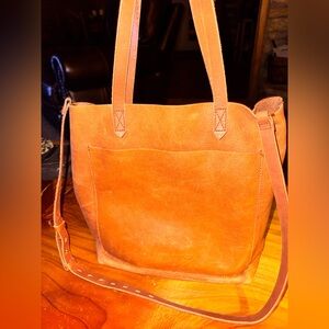 Madewell! Loved. Elegant Tan Leather Tote Bag